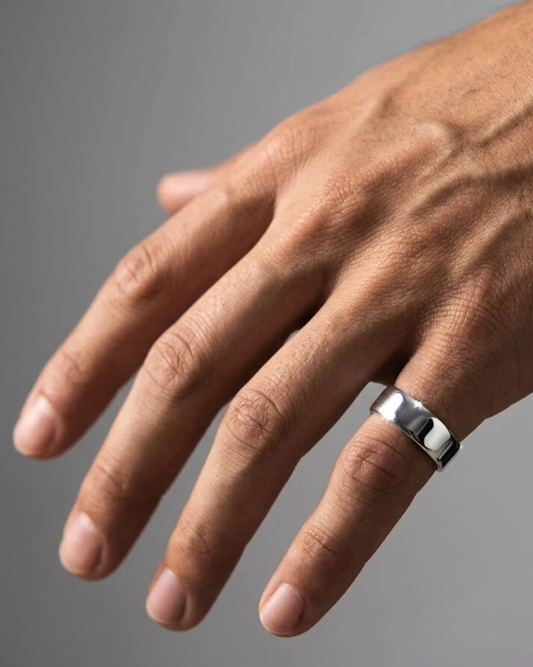 POLISHED STEEL RING