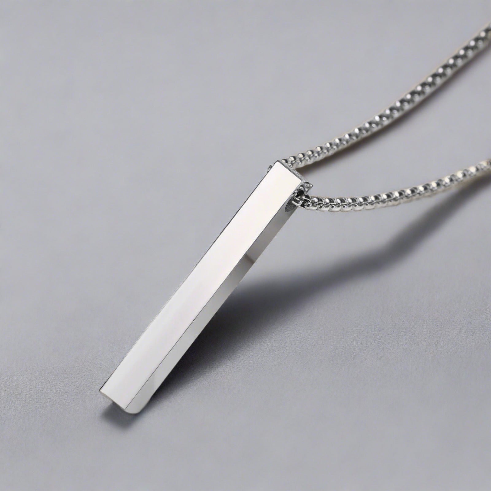 MINIMAL PENDANT NECKLACE